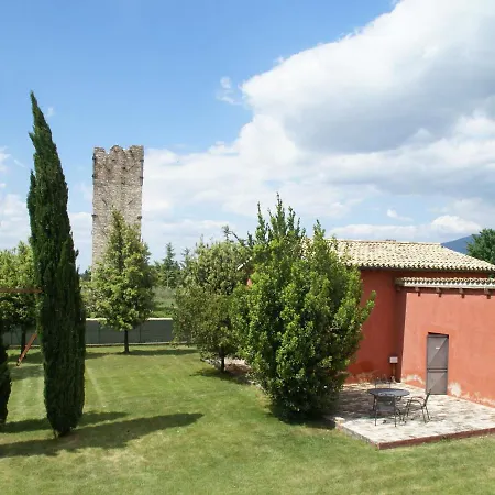 Fattoria Torre Tre Spello